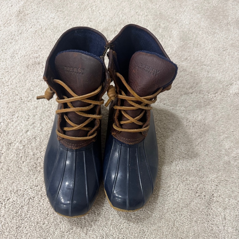 Sperry rain boots size 7.5, good condition